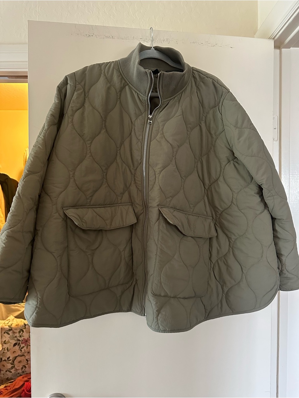 H&M Oversized Quilted Olive Green Zip-Up Jacket